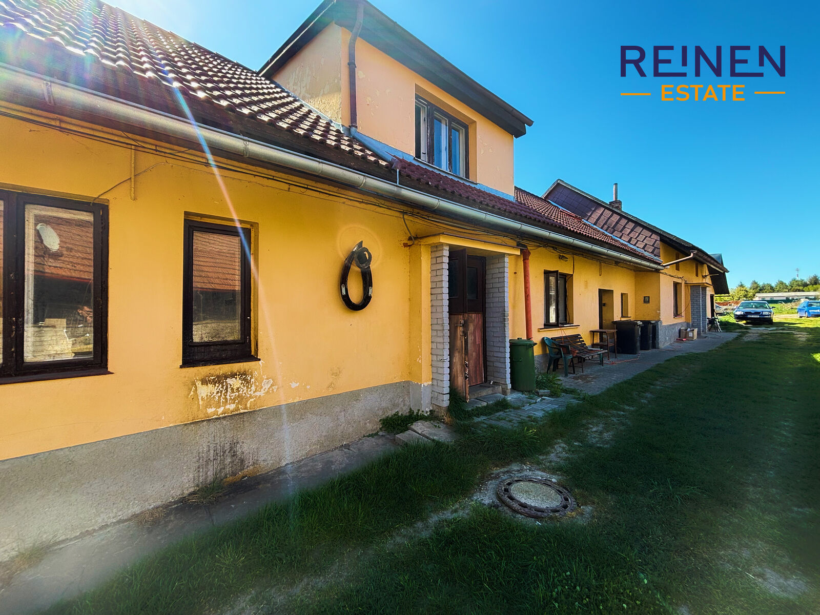 Prodej rodinného domu se 3 bytovými jednotkami a stavebním pozemkem, Chotusice