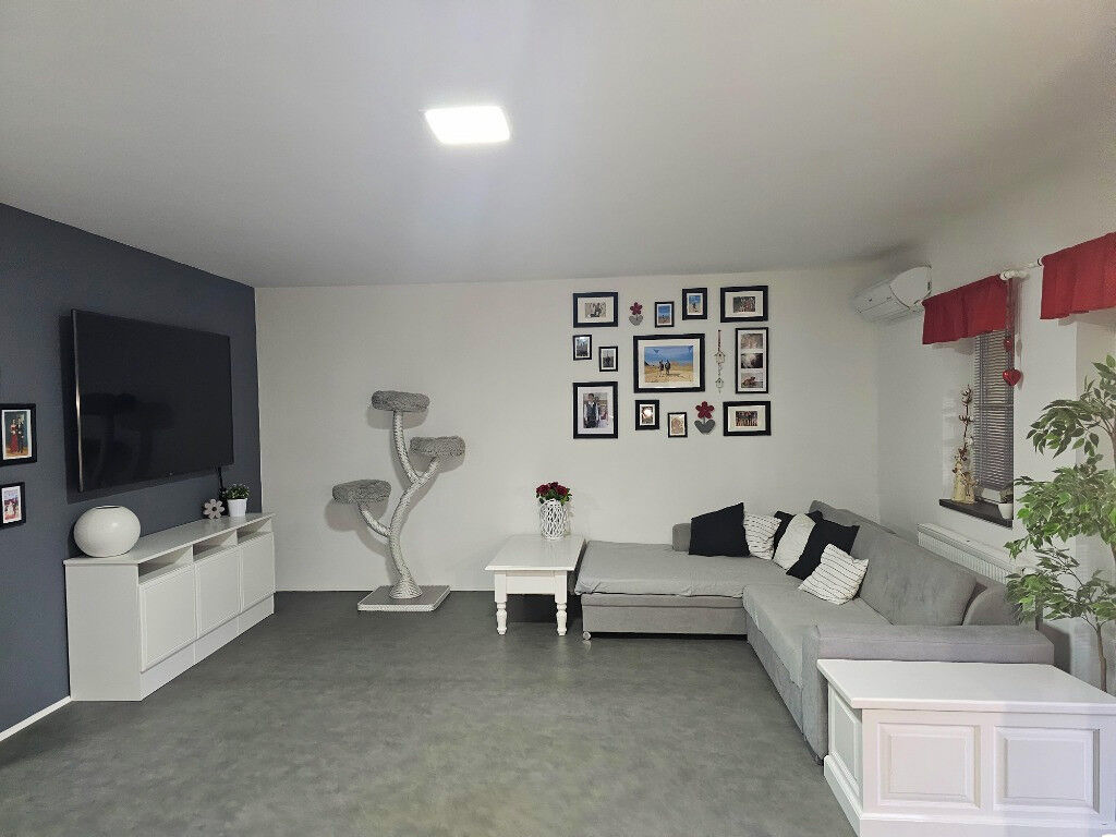 Pronájem mezonetového bytu 4+kk, 172 m², Police nad Metují