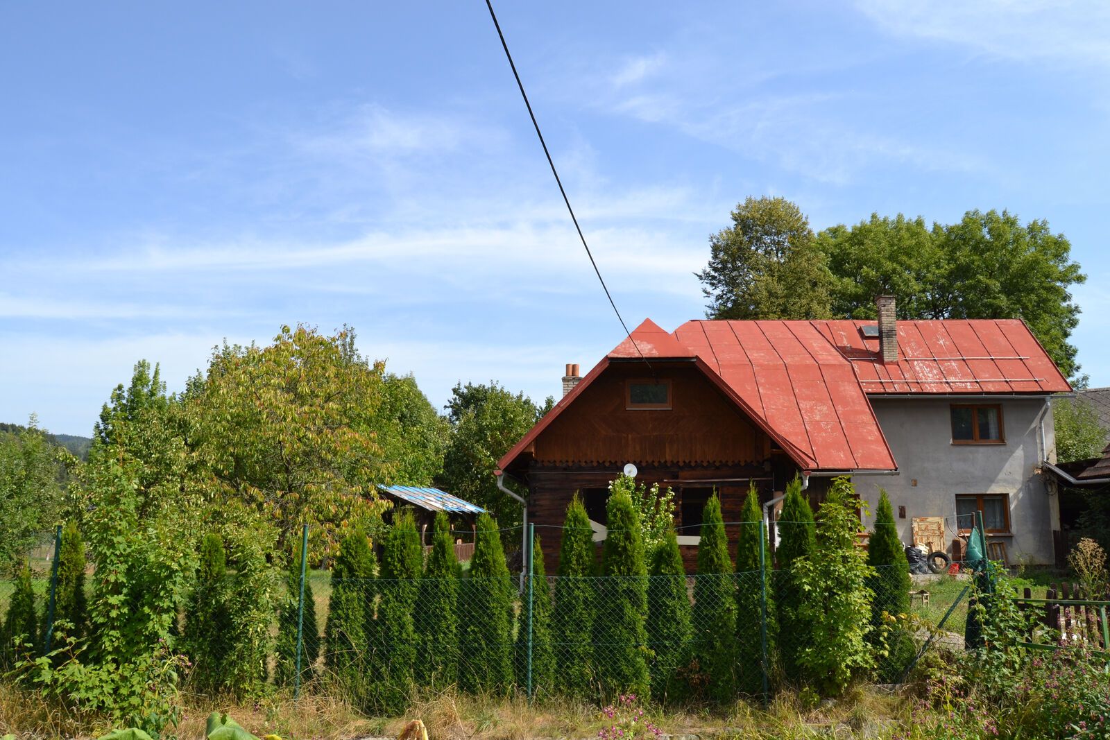 Prodej rodinného domu 7+2 s pozemkem 1 395 m², Halenkov