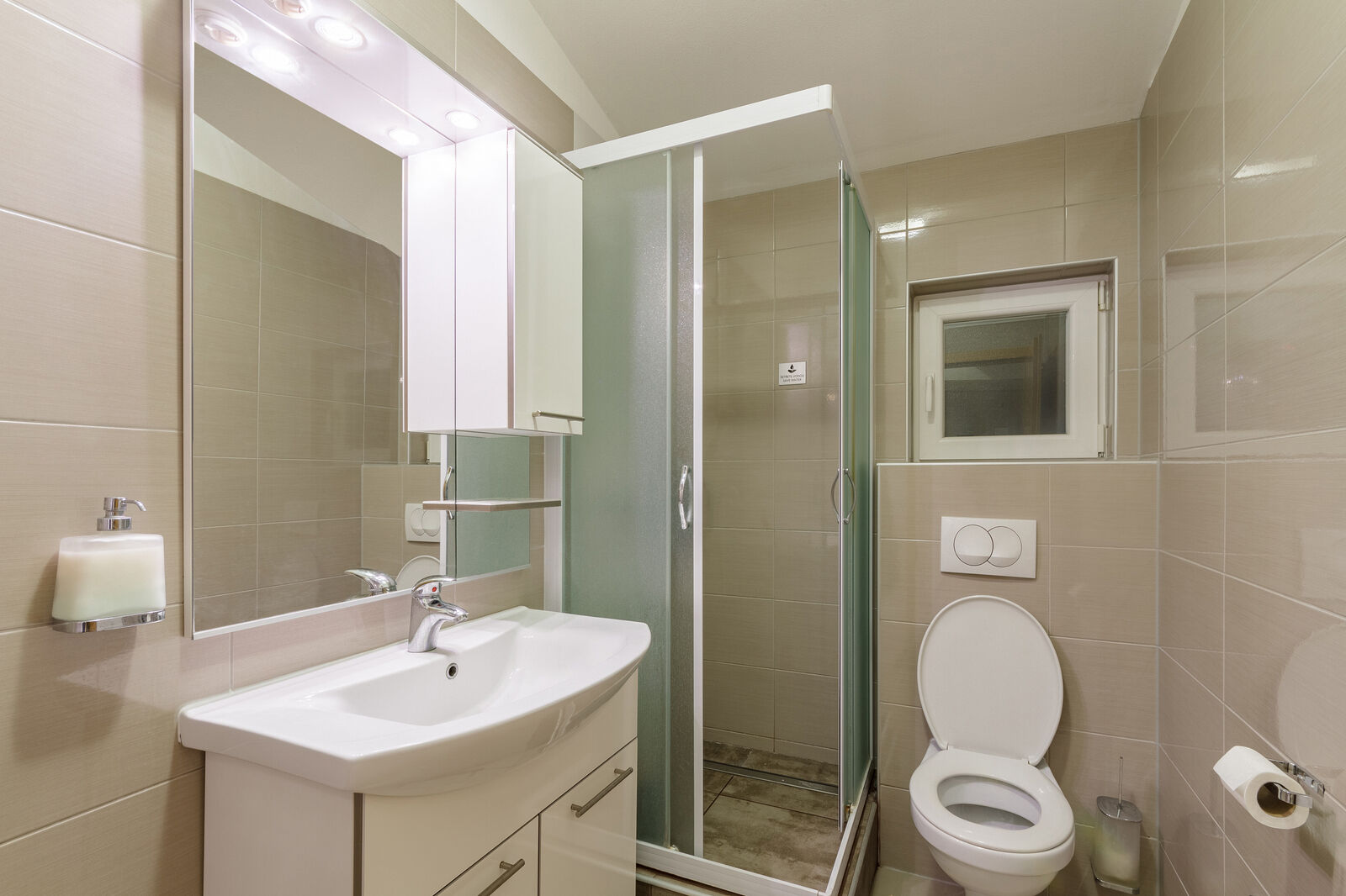 Prodej apartmánového domu na ostrově Vir – Chorvatsko