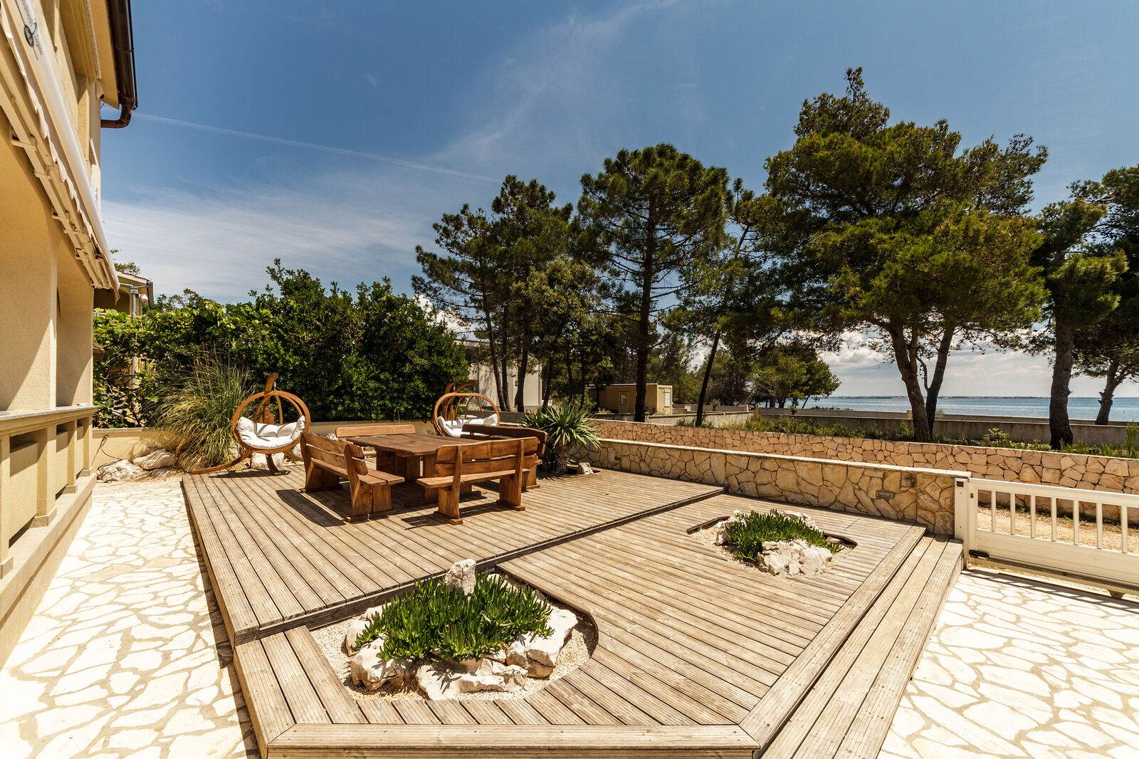 Prodej apartmánového domu na ostrově Vir – Chorvatsko