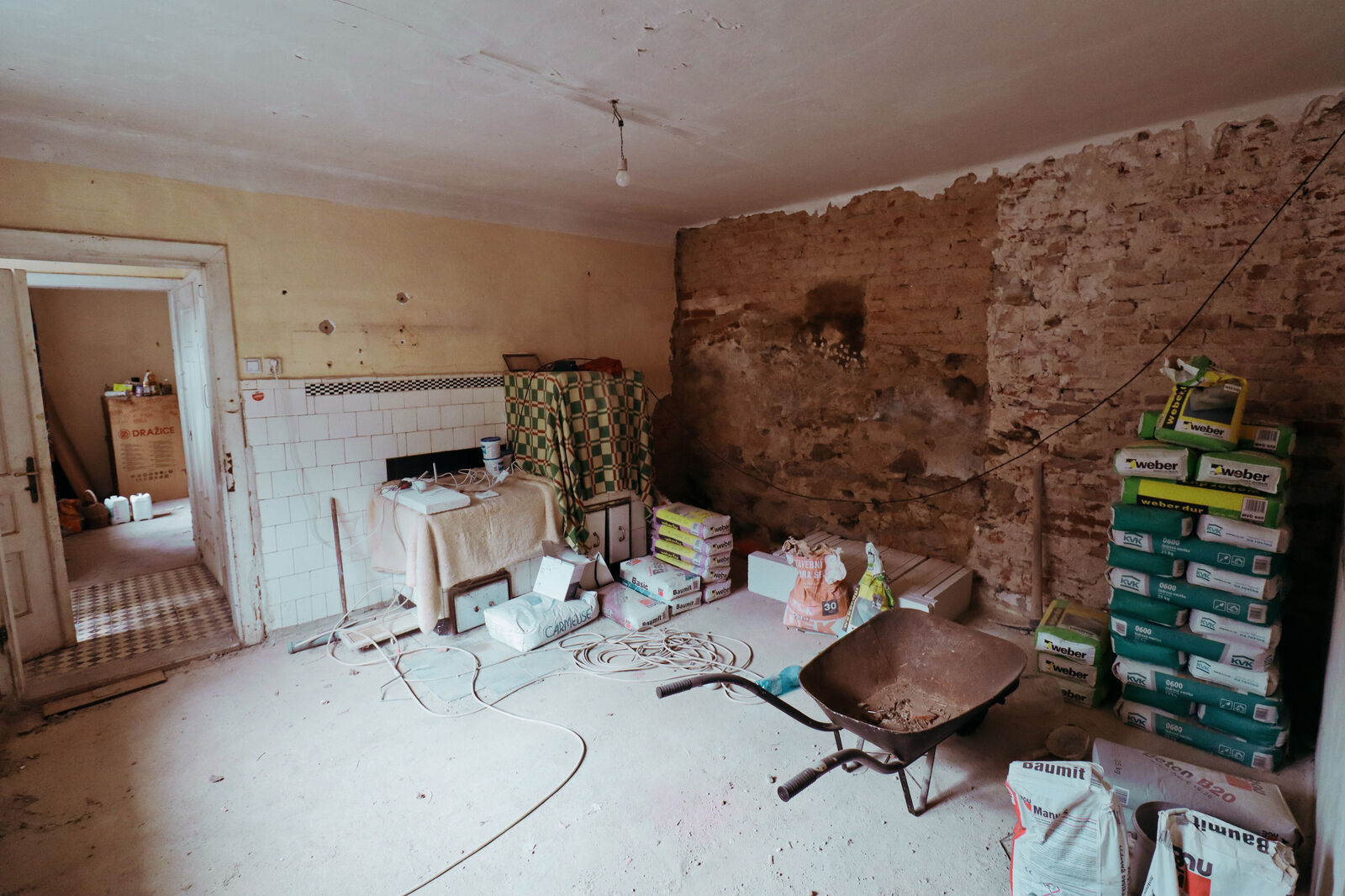 Prodej chalupy k rekonstrukci – Vysočany, okres Znojmo