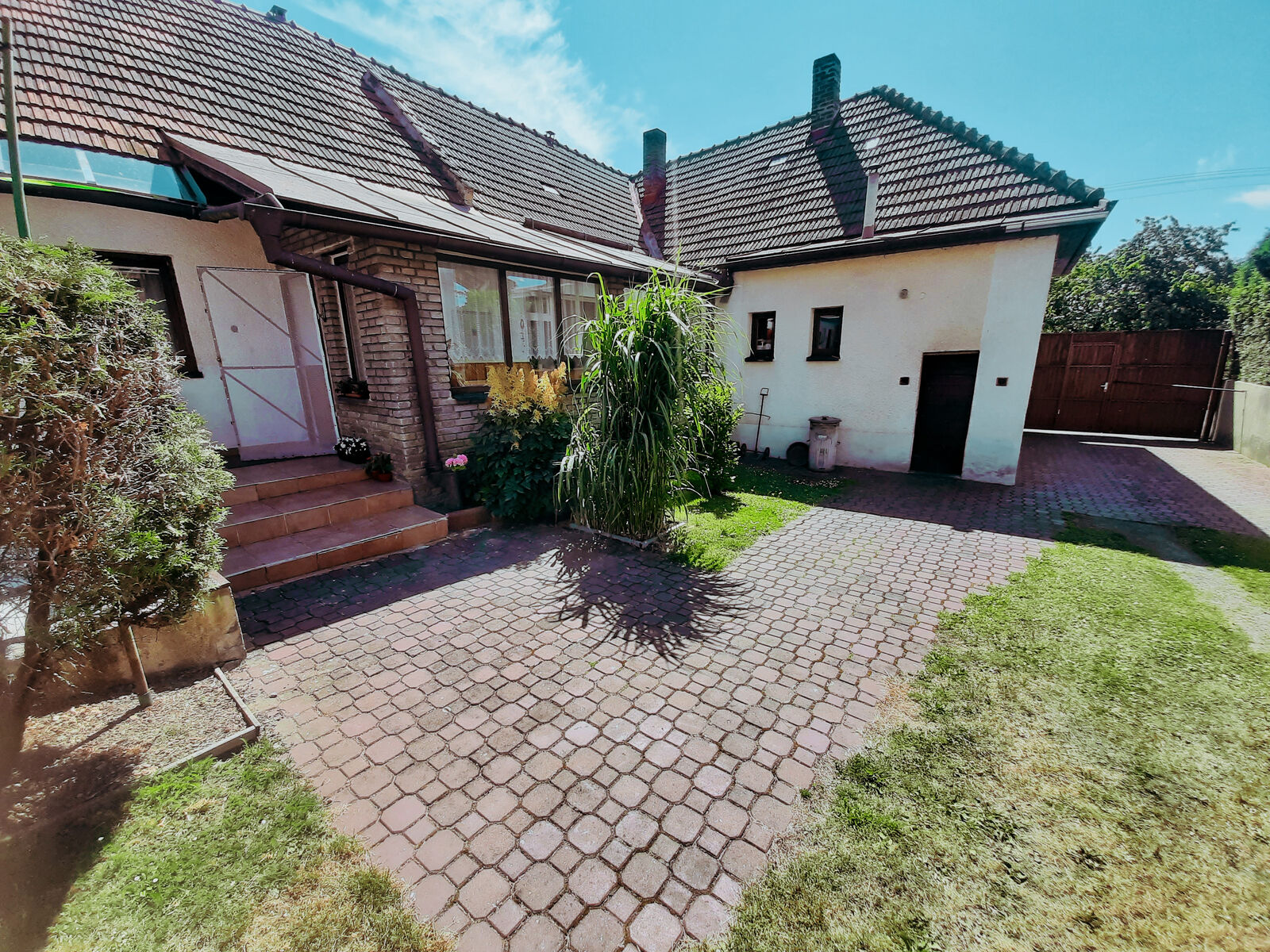 Prodej stylové chalupy s velkým pozemkem a vlastním lesem – Částkovice, okres Pelhřimov