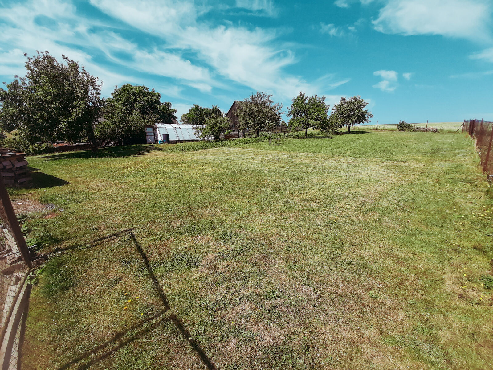 Prodej stylové chalupy s velkým pozemkem a vlastním lesem – Částkovice, okres Pelhřimov