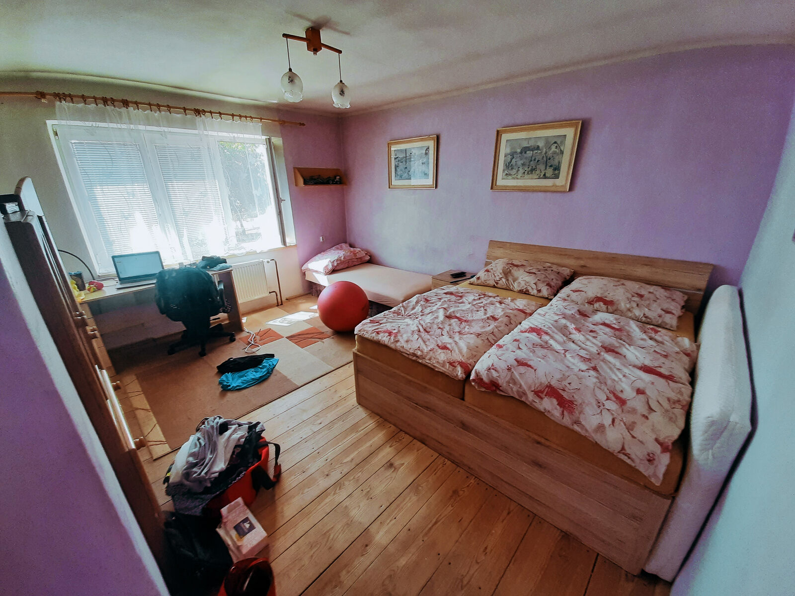 Prodej stylové chalupy s velkým pozemkem a vlastním lesem – Částkovice, okres Pelhřimov