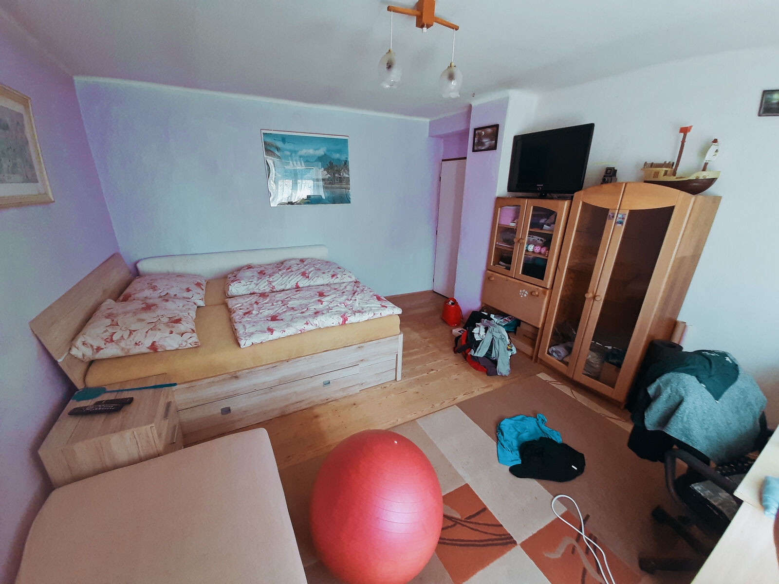 Prodej stylové chalupy s velkým pozemkem a vlastním lesem – Částkovice, okres Pelhřimov