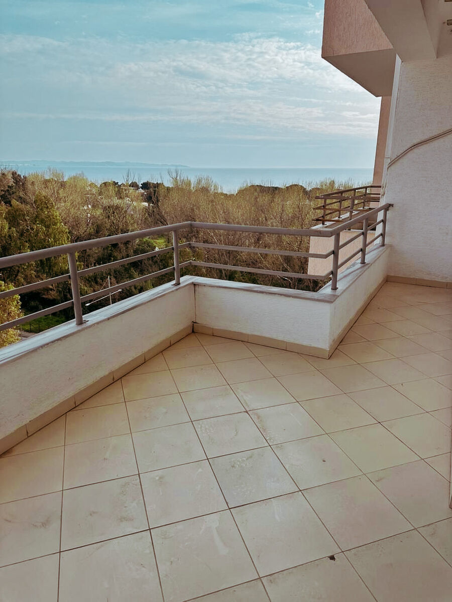 Prodej exkluzivního apartmánu 2+1 jen 150 m od moře – Durrës, Albánie