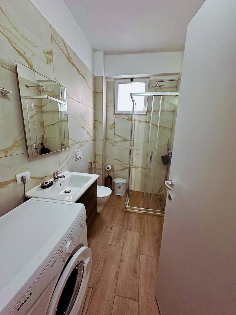 Prodej exkluzivního apartmánu 2+1 jen 150 m od moře – Durrës, Albánie