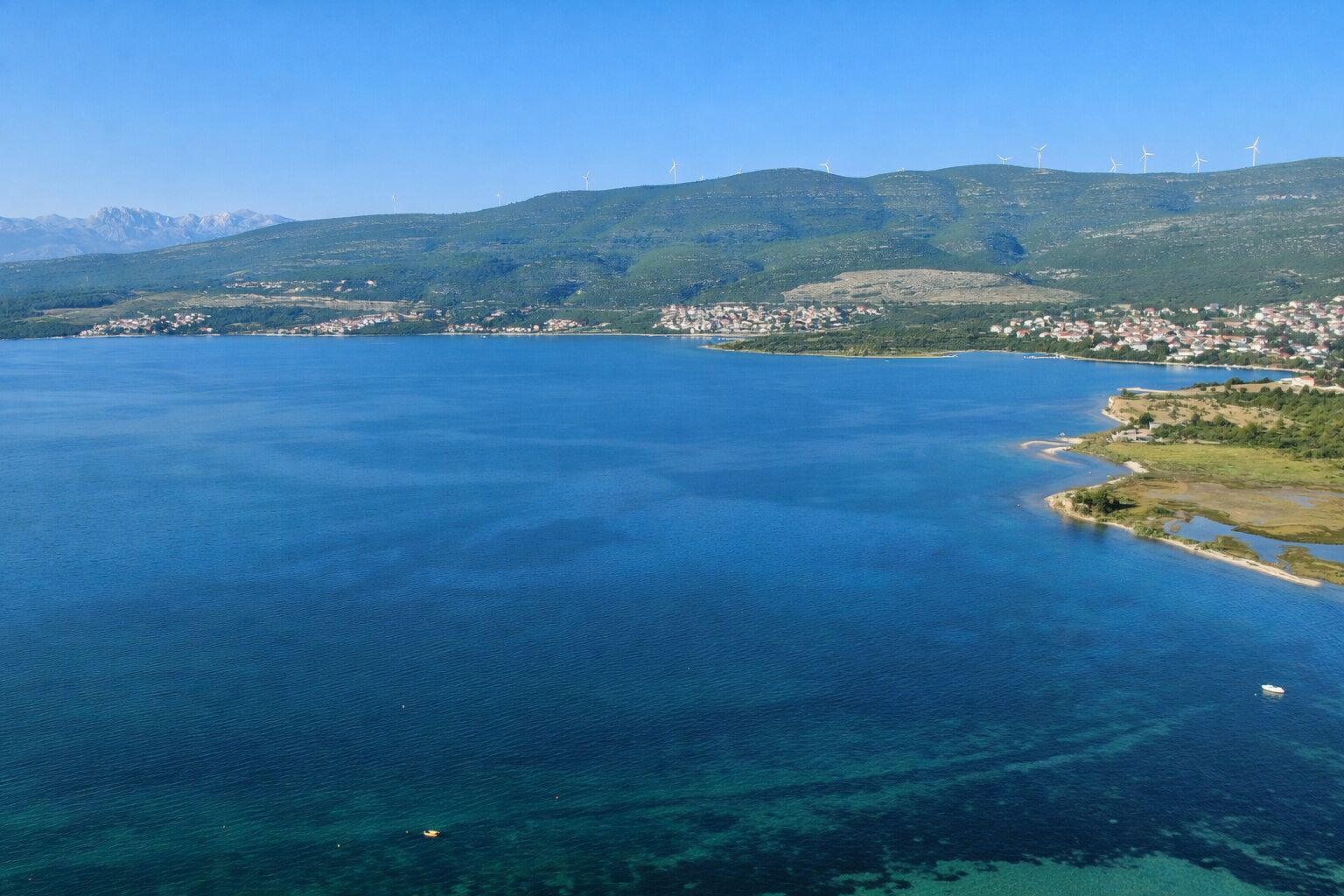 Apartmánový dům se třemi jednotkami u moře Donji Karin, Chorvatsko