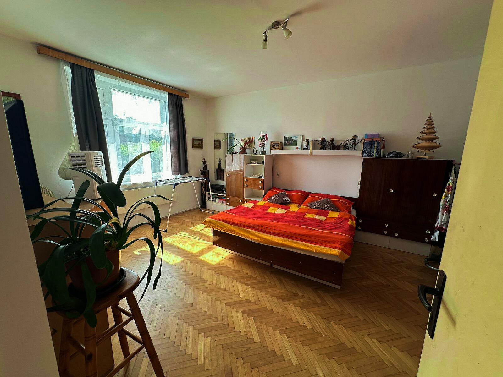 Rodinný dům 3+1 po kompletní rekonstrukci, bazén, pergola s venkovní kuchyní, Blatná